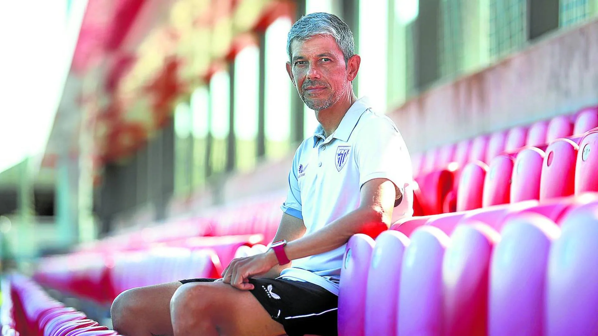 David Aznar. Entrenador Del Athletic Femenino: «Fuera Hay Jugadoras Con ...